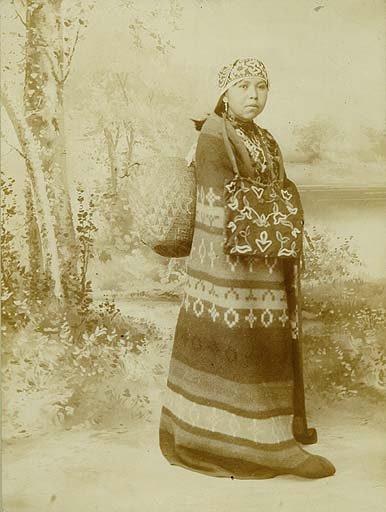 Minnie Meander, 1899